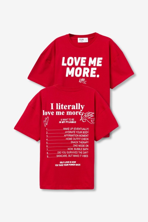CAMISETA LOVE ME MORE